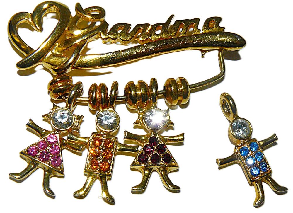Vtg CKIS USA Mark Grandma Gold Tone Brooch 4 Child Charms Rhinestone Birthstones